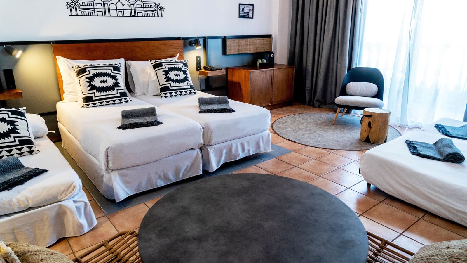 rooms-family-room