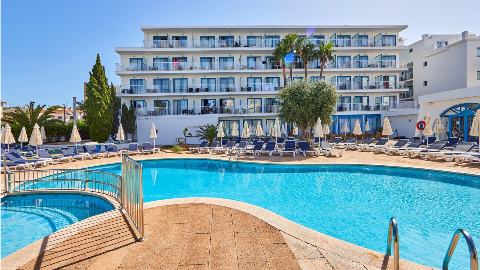pools-outdoor-pool