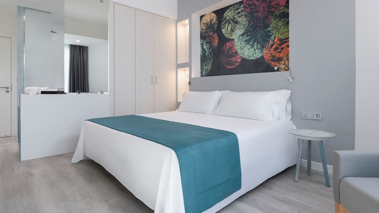 rooms-superior-room