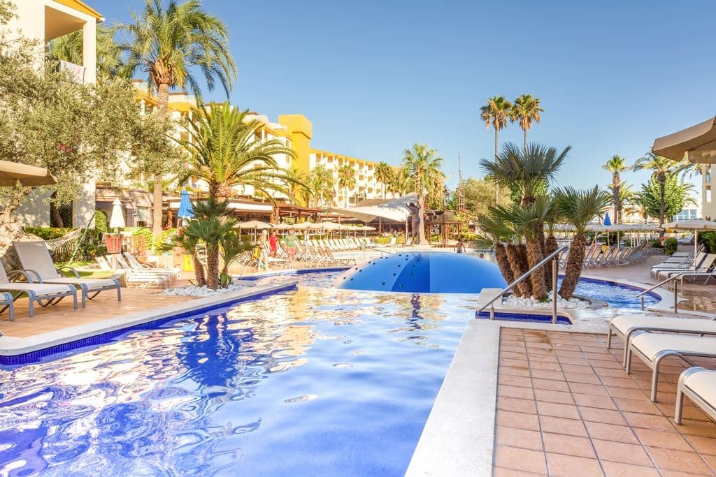 pools-outdoor-pool