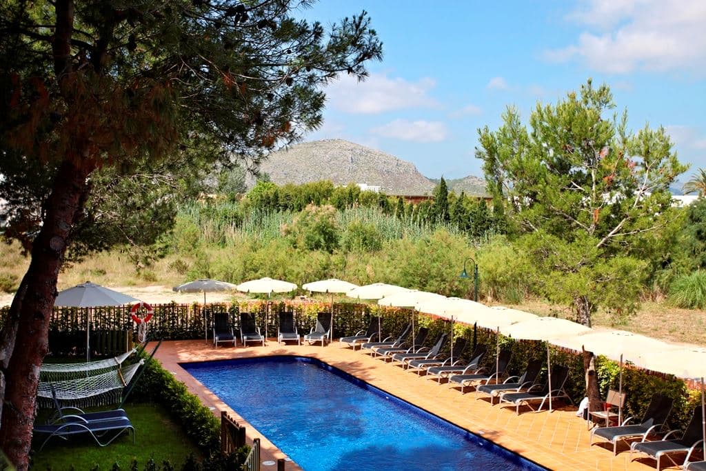 pools-outdoor-pool