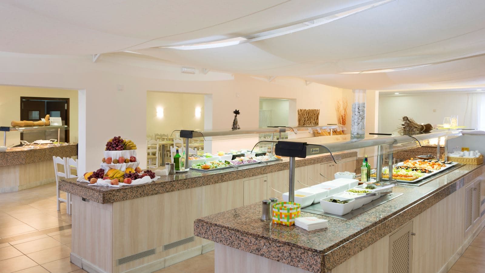 restaurants-restaurant