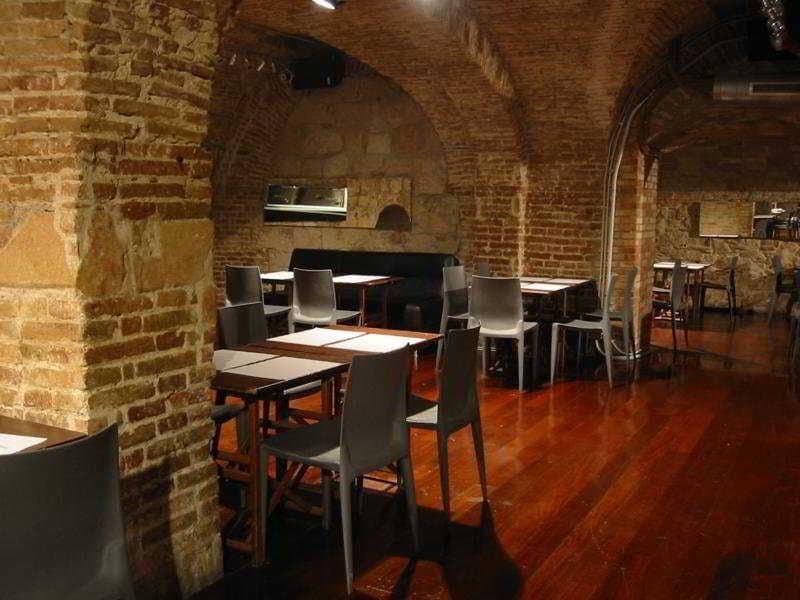 restaurants-restaurants