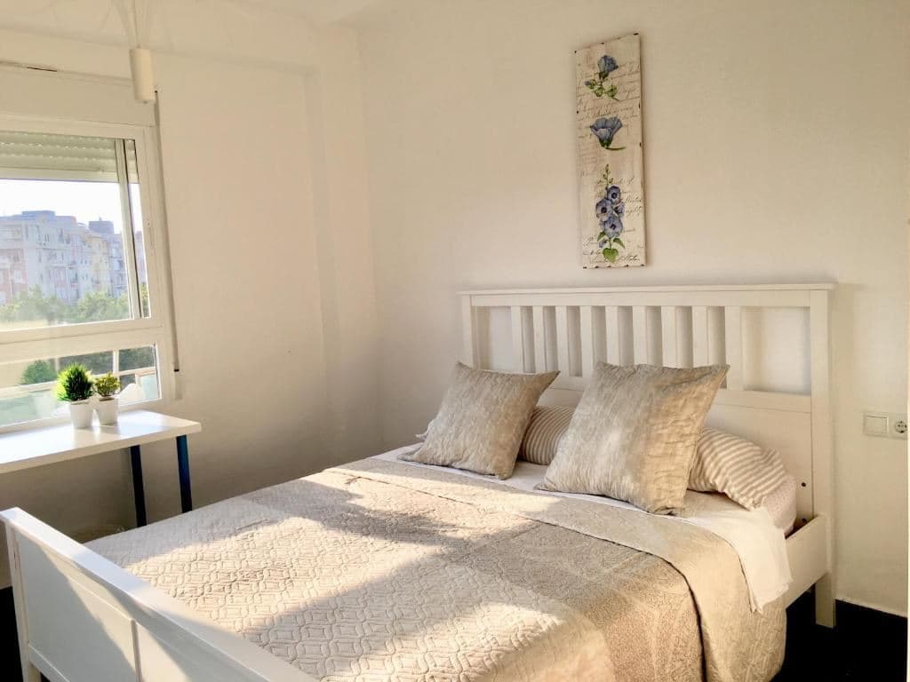 rooms-double-with-shared-bathroom