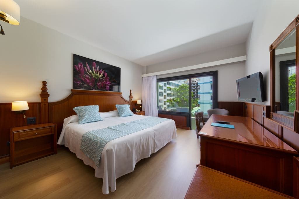 rooms-standard-room