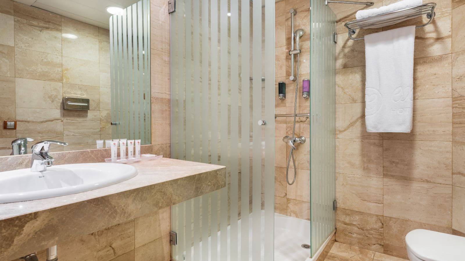 rooms-double-room