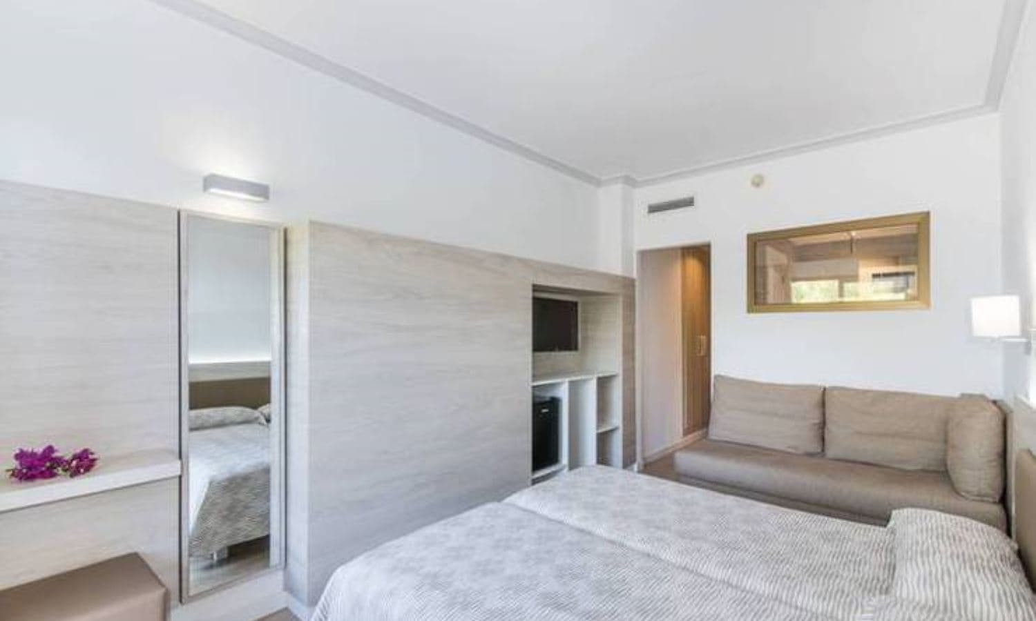 rooms-double-singleuse-chill-out-room