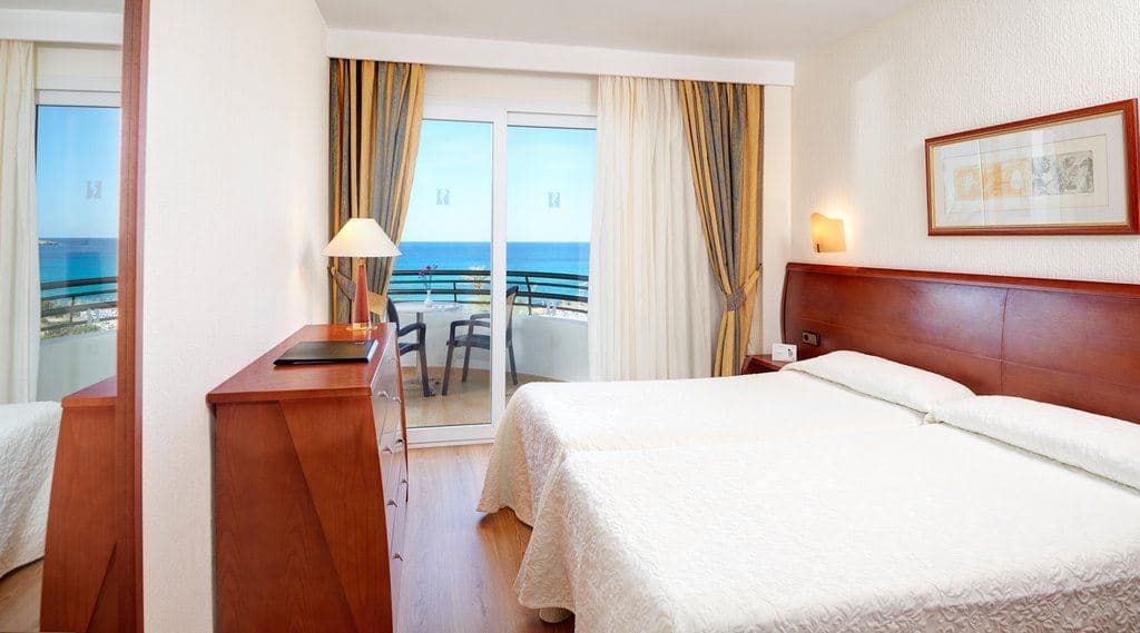 rooms-apartment-1-bedroom-economy-with-balcony