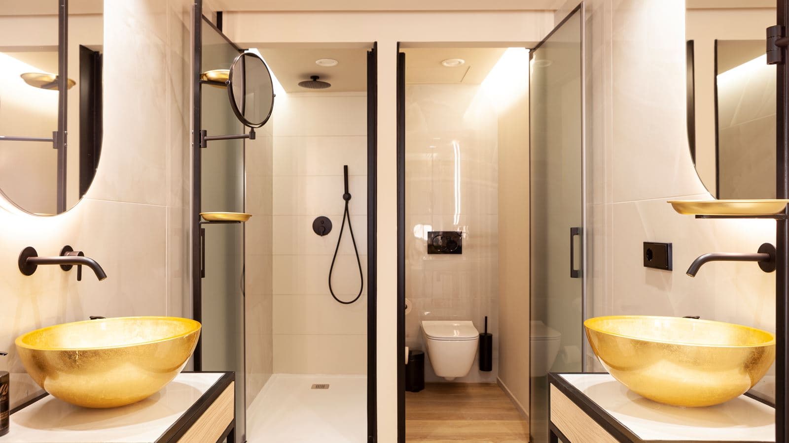 rooms-the-hidden-suite-designer-hot-tub