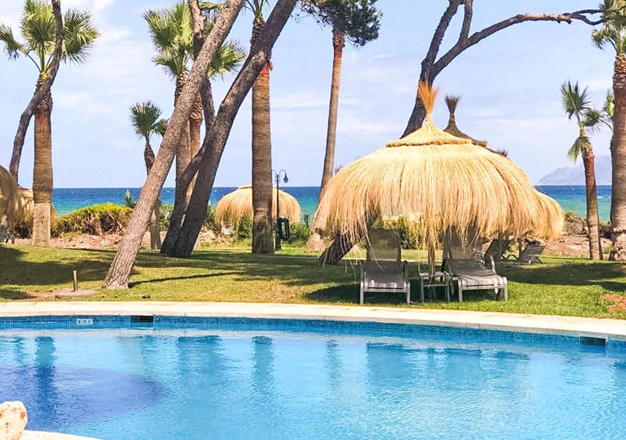 pools-outdoor-pool