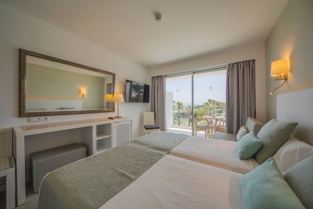 rooms-double-room-side-sea-view
