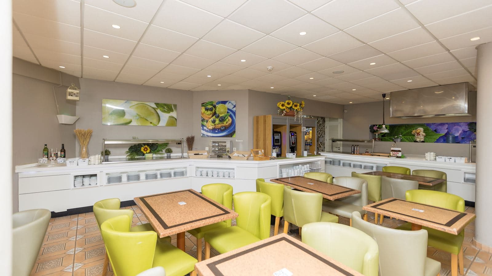 restaurants-restaurant