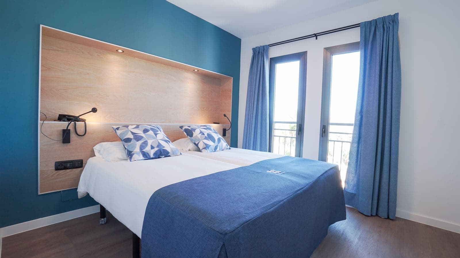 rooms-junior-suite-sea-view