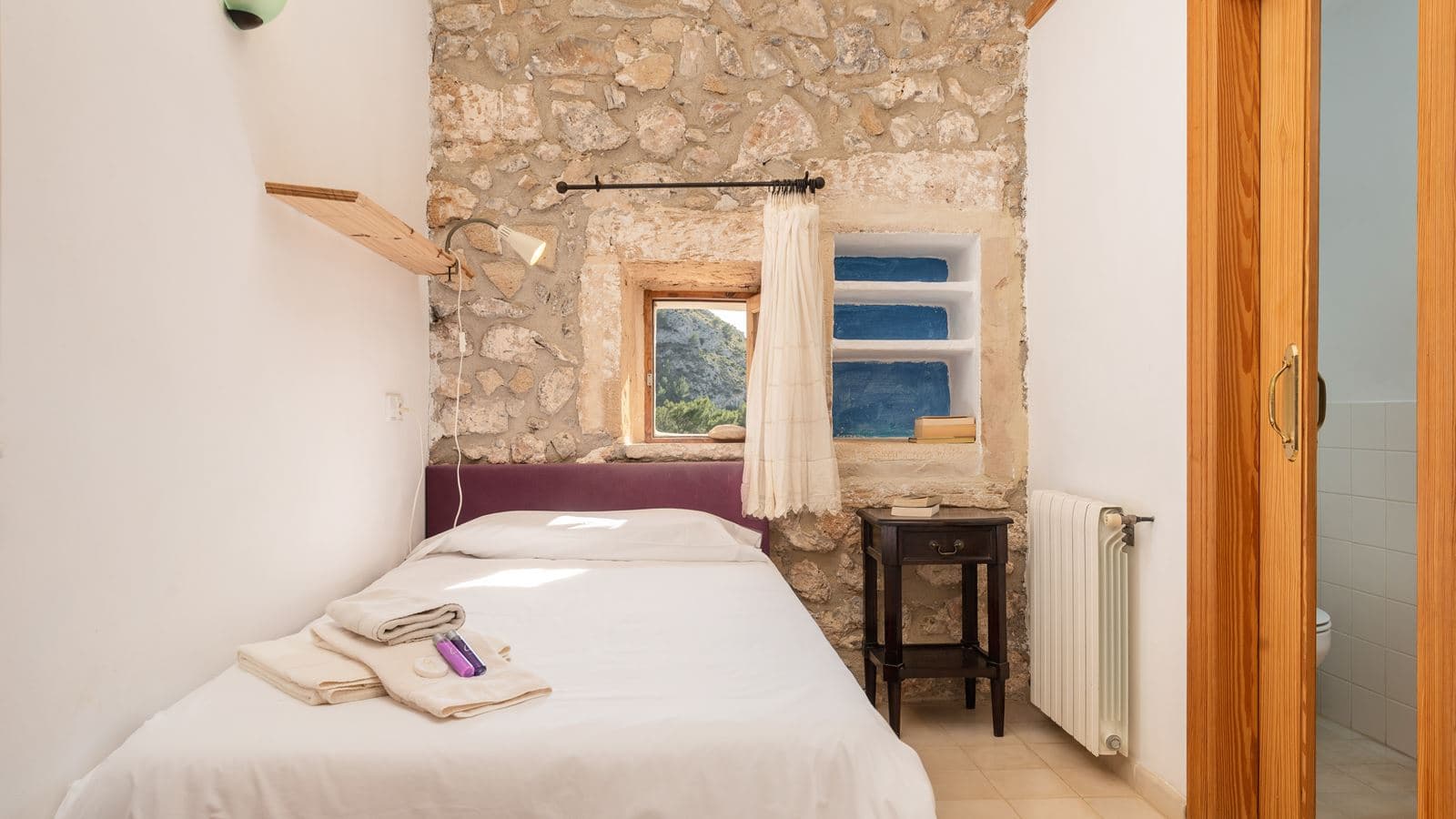 rooms-single-room