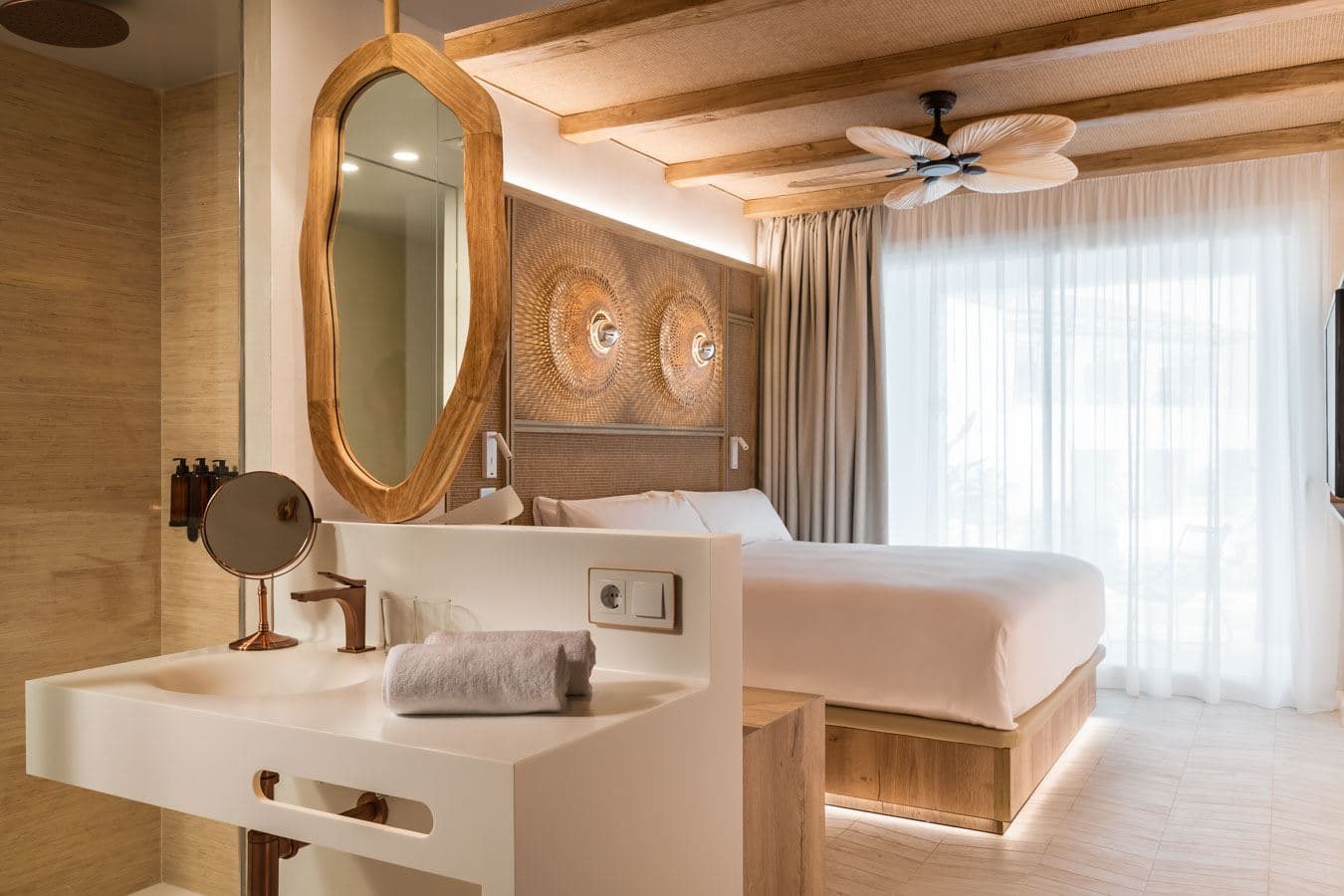rooms-private-pool-room