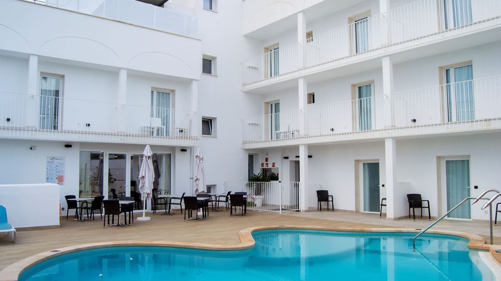 pools-outdoor-pool