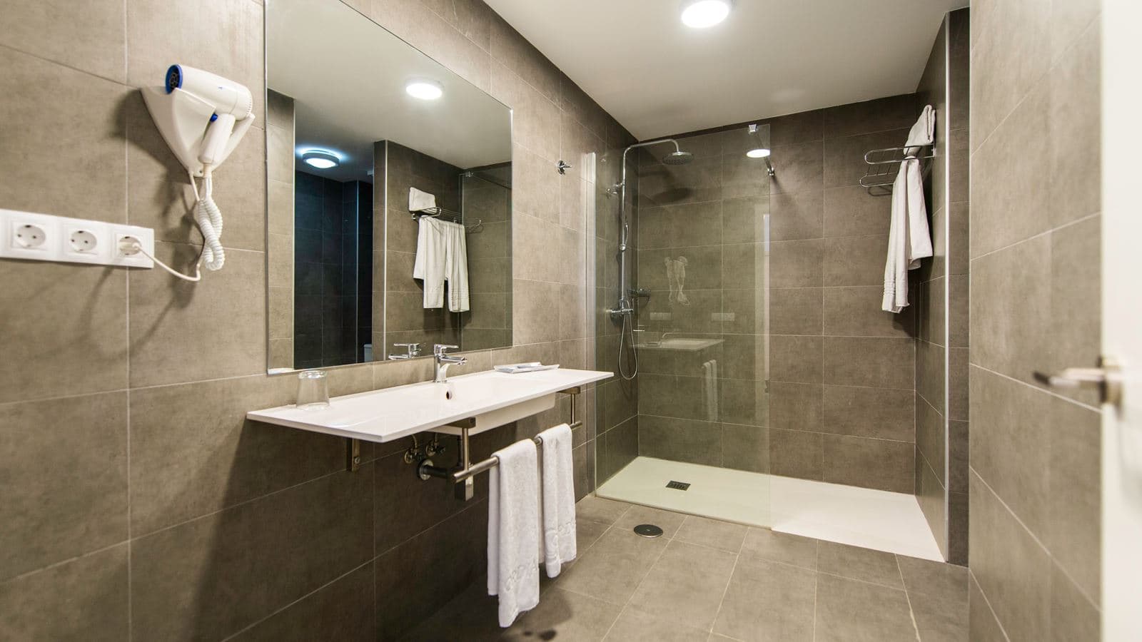 rooms-junior-suite