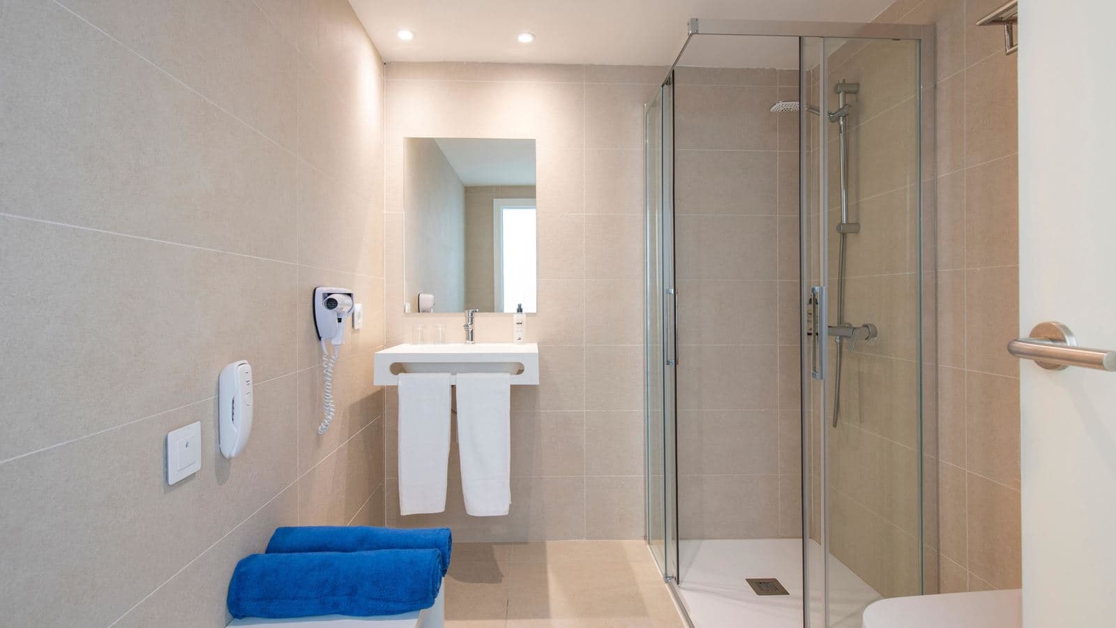 rooms-junior-suite