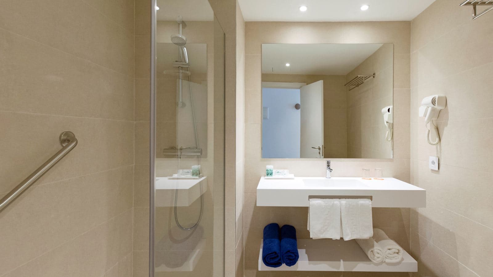 rooms-double-room