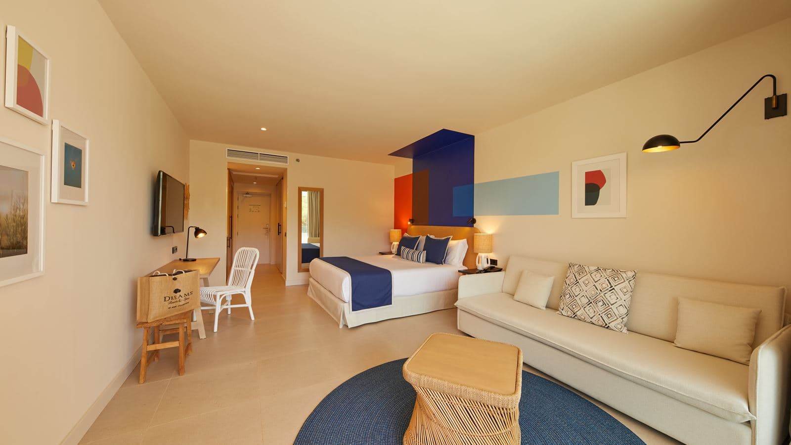 rooms-preferred-club-junior-suite-pool-view-balcony-or-terrace