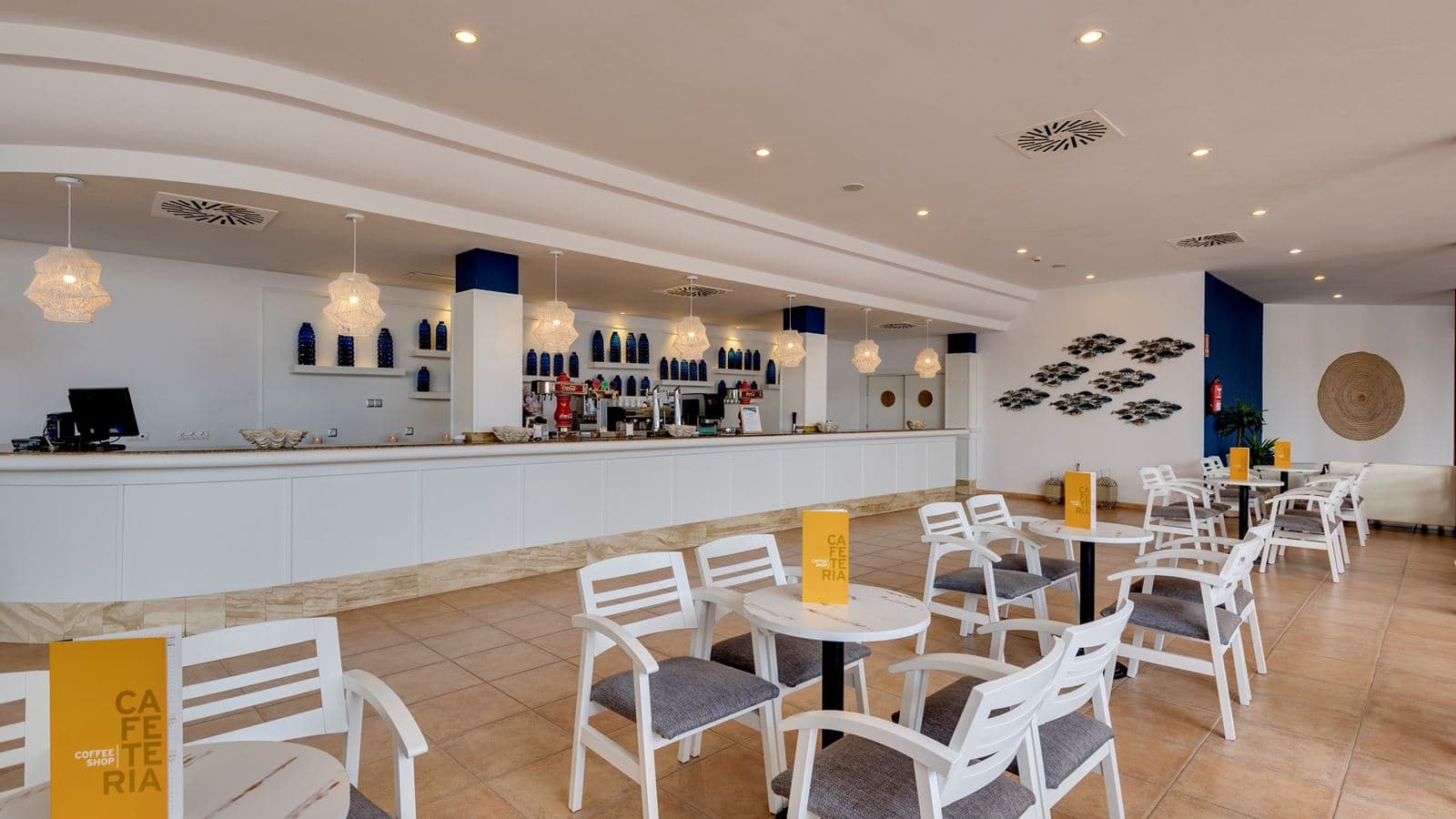 restaurants-hibiscus-bar-cafeteria