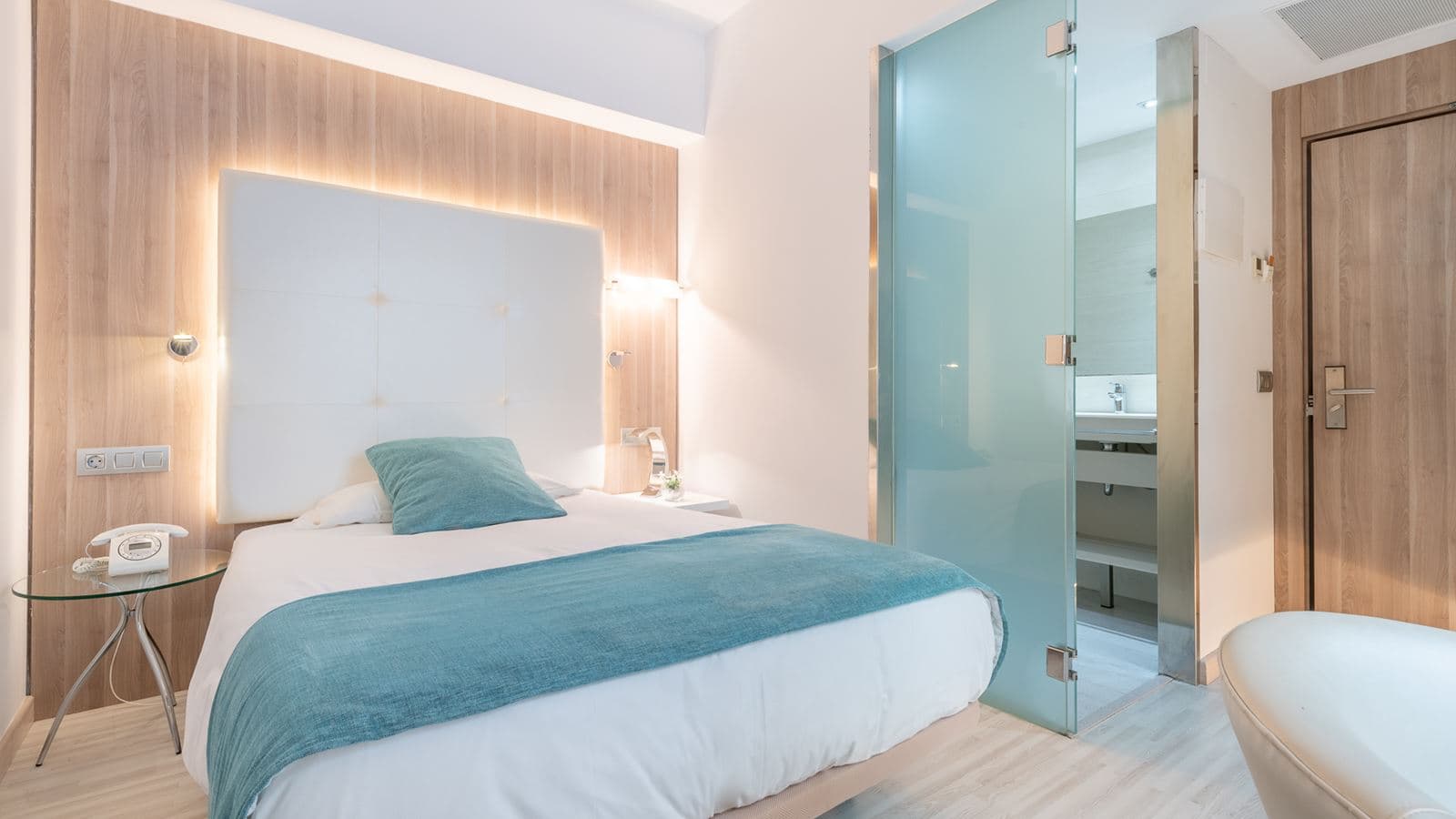 rooms-single-room