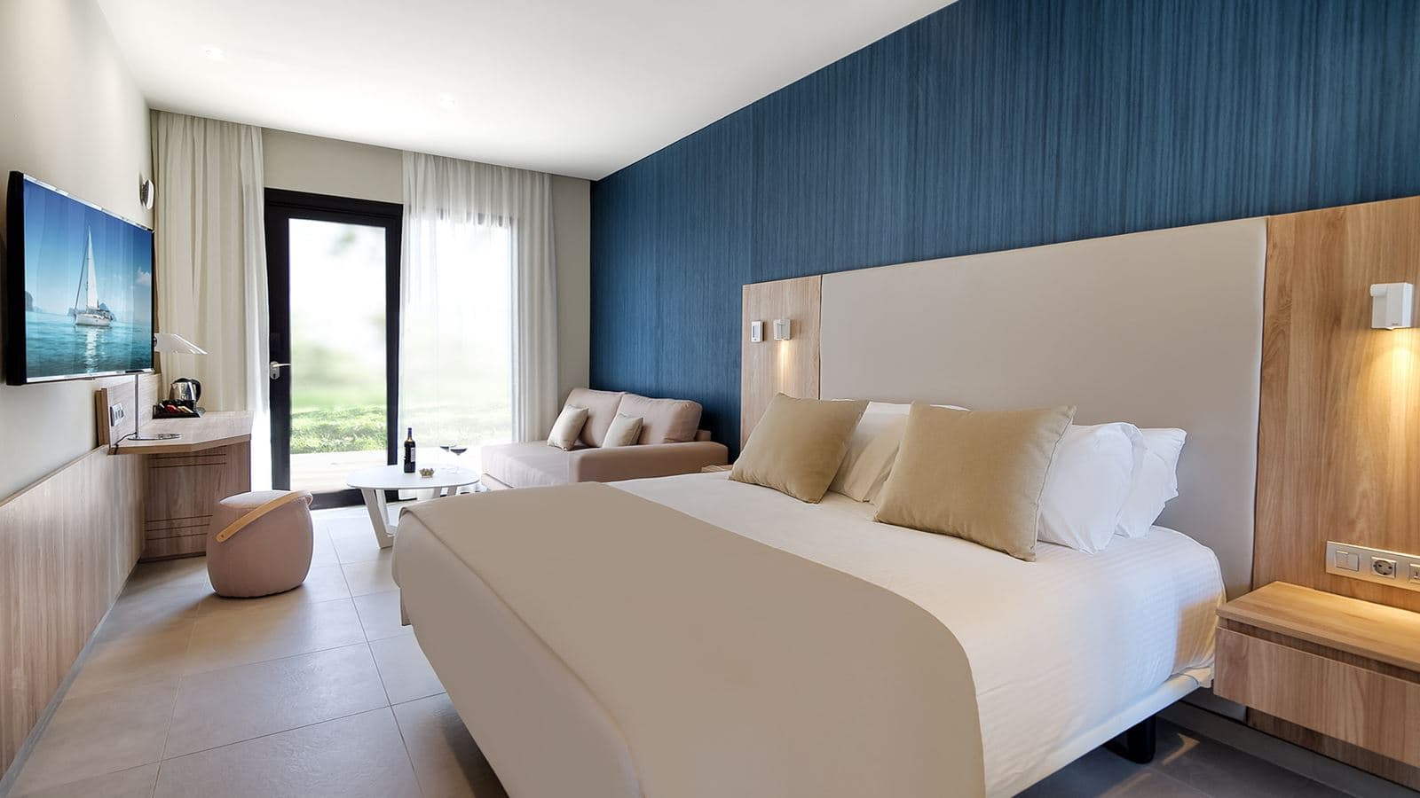 rooms-double-deluxe-with-terrace