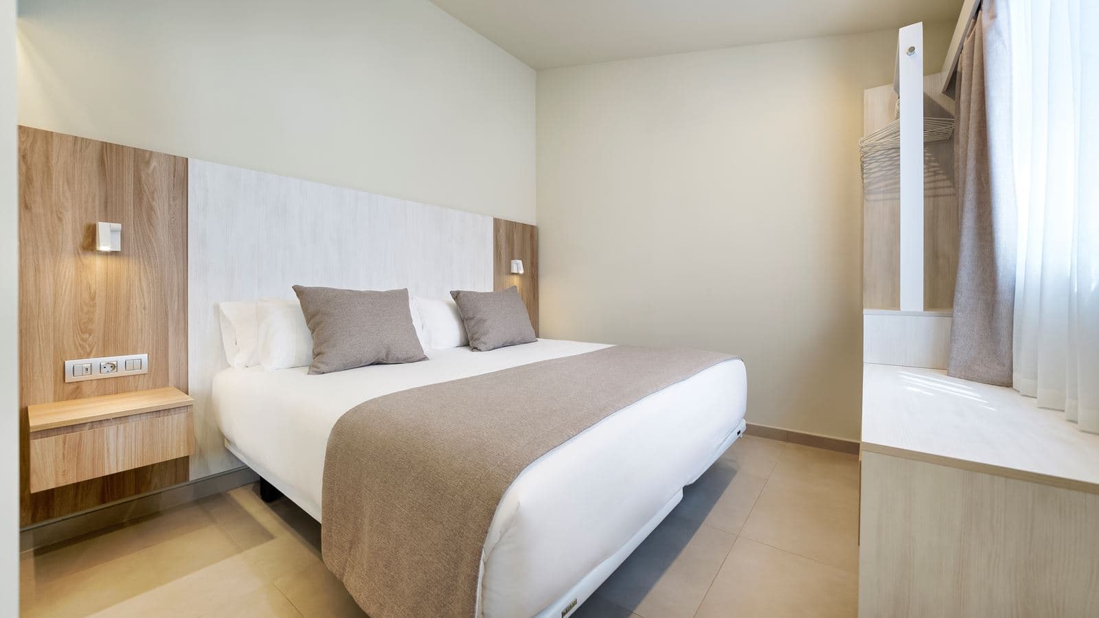 rooms-junior-suite-single-use-with-terrace