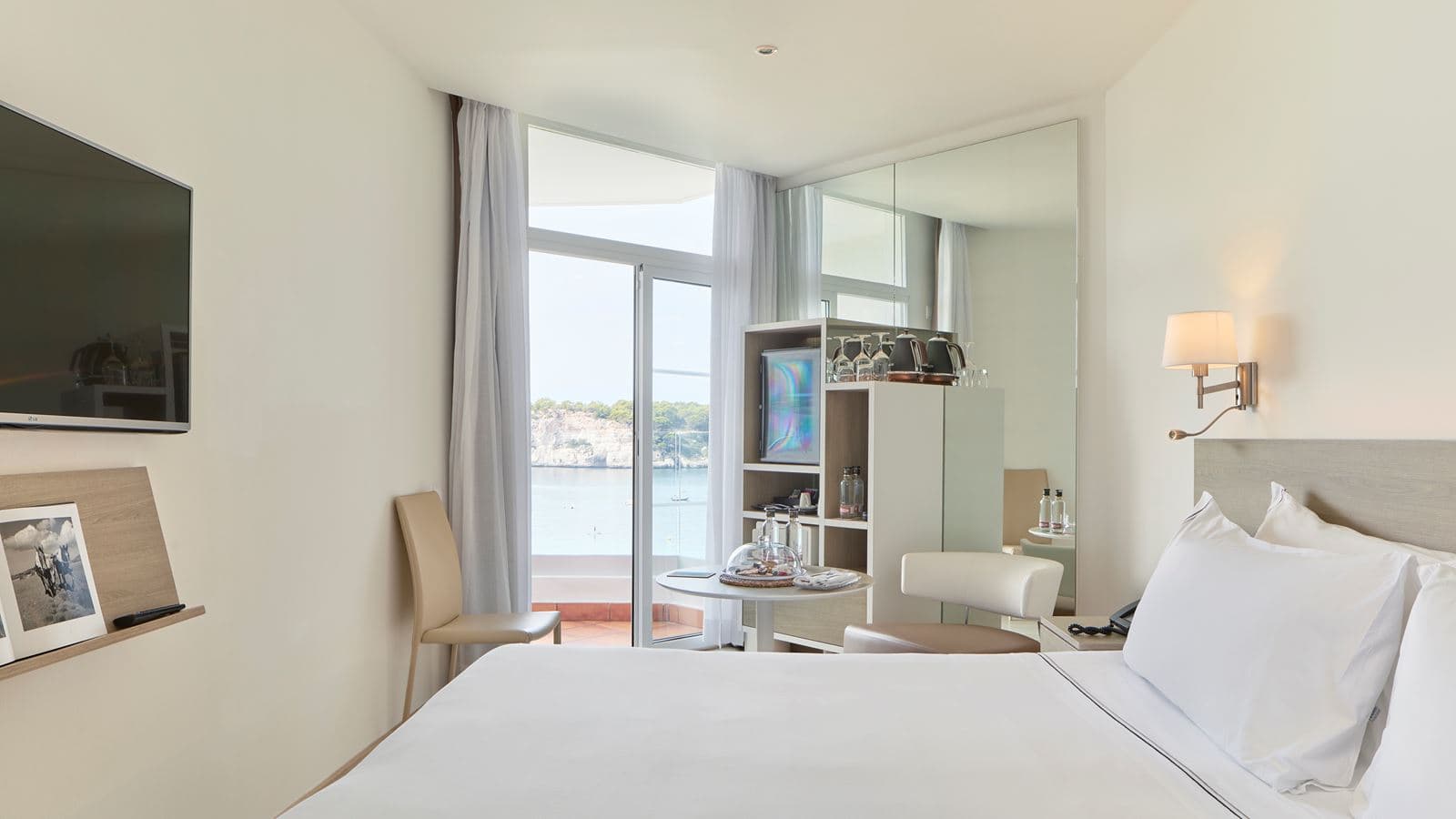 rooms-double-for-single-use-balcony