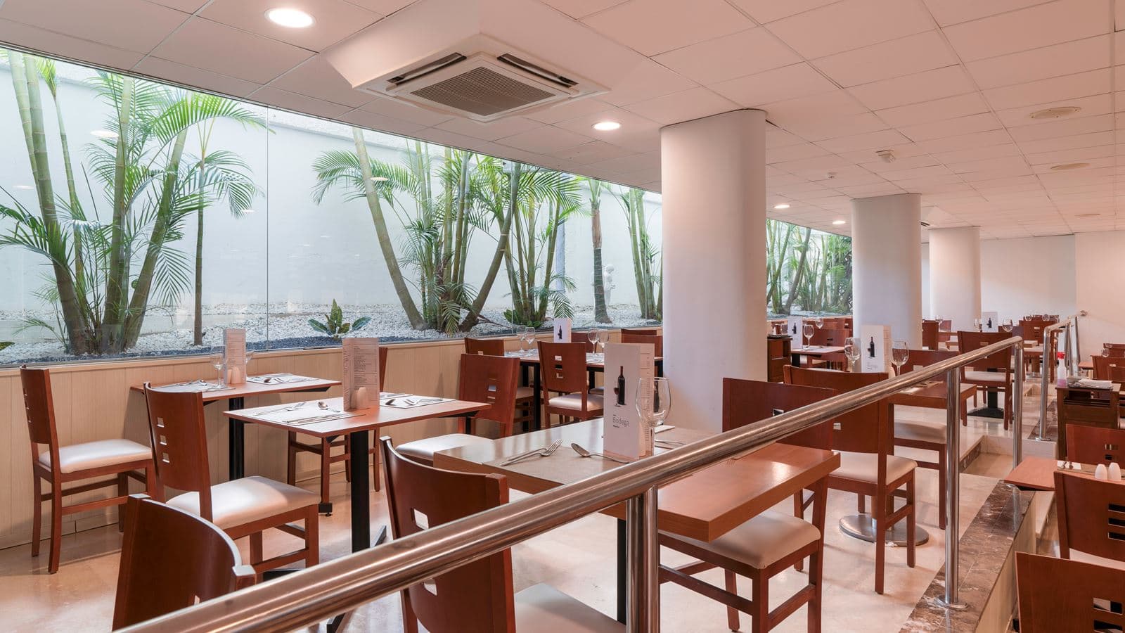 restaurants-restaurants