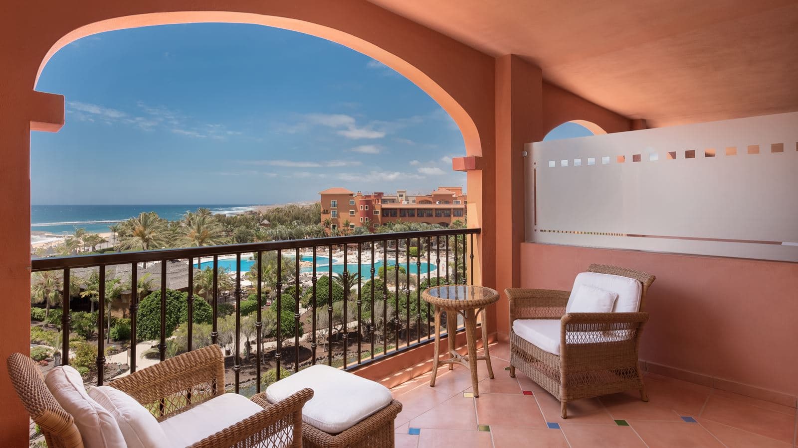 rooms-double-deluxe-sea-view-balcony-or-terrace