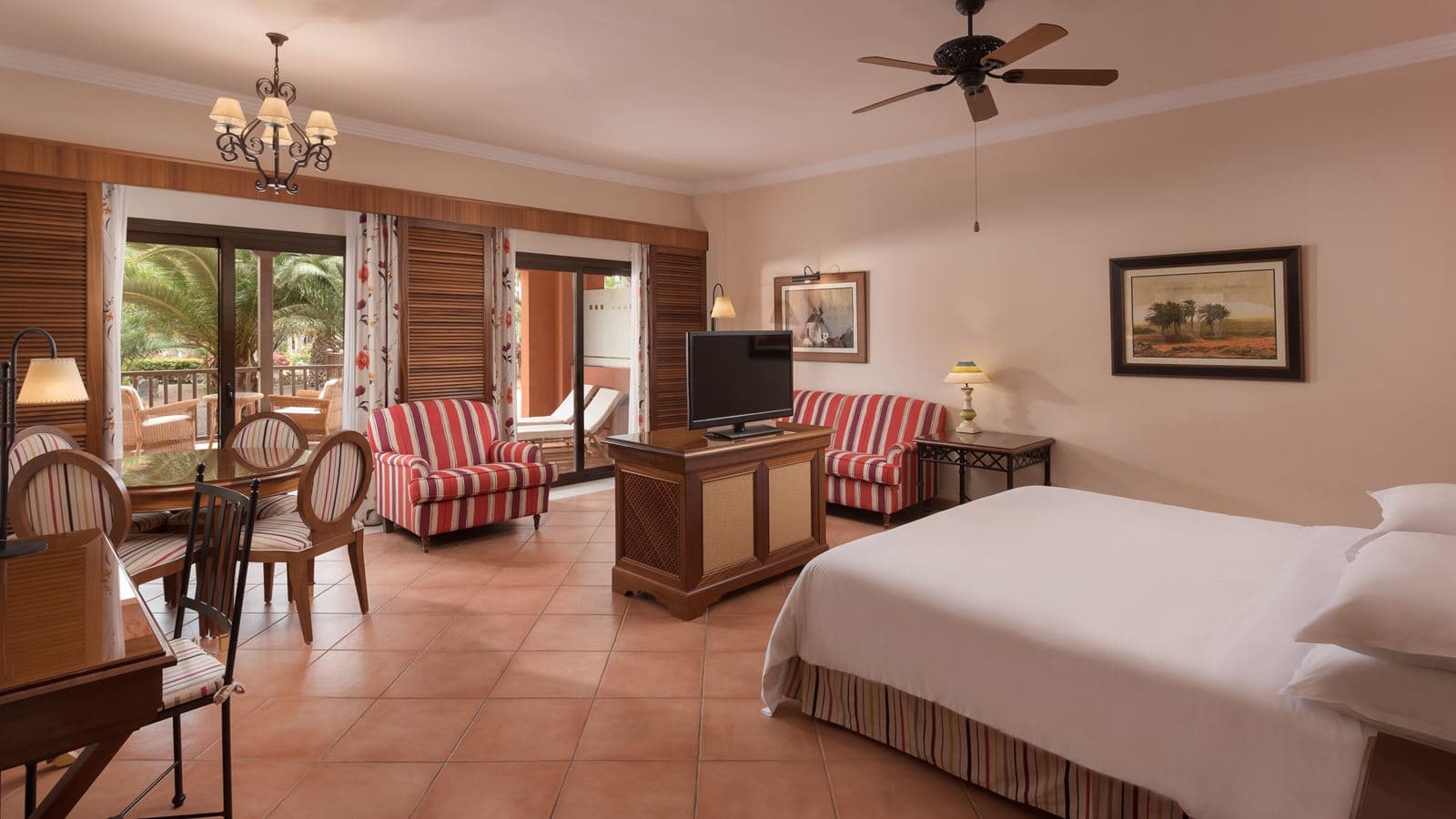 rooms-junior-suite-deluxe-sea-view-balcony-or-terrace