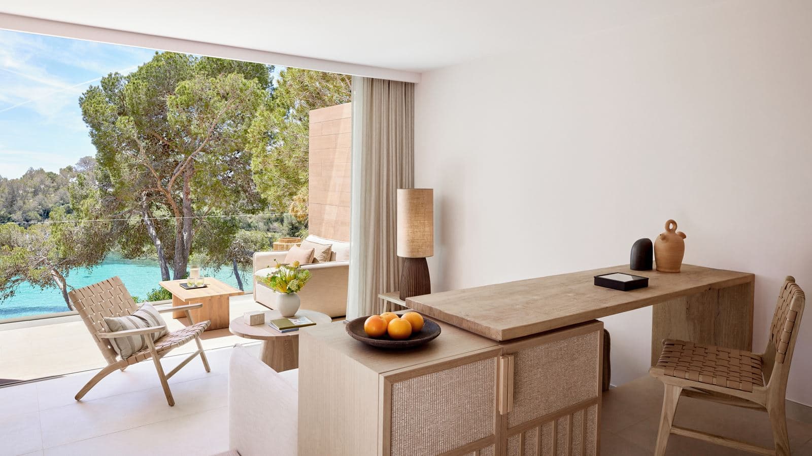 rooms-deluxe-junior-suite-sea-view