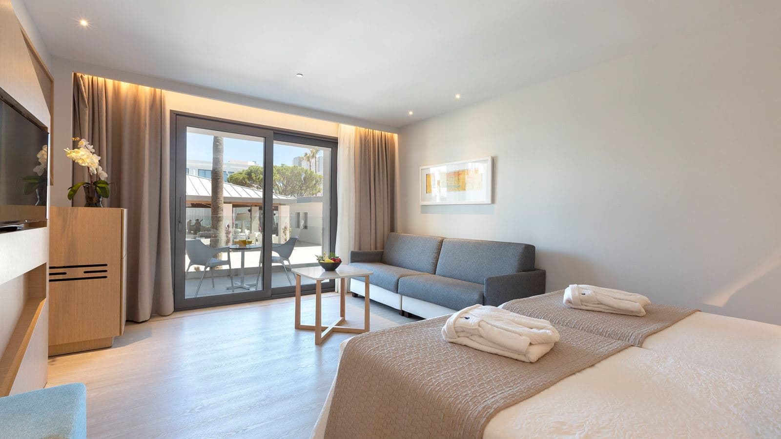 rooms-family-room
