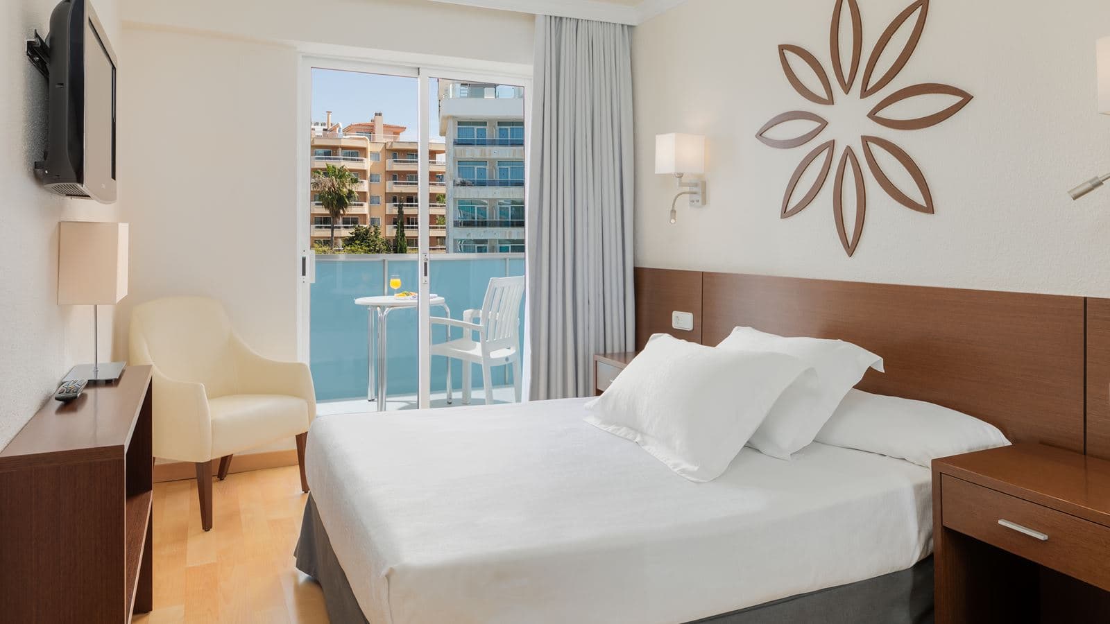 rooms-single-room