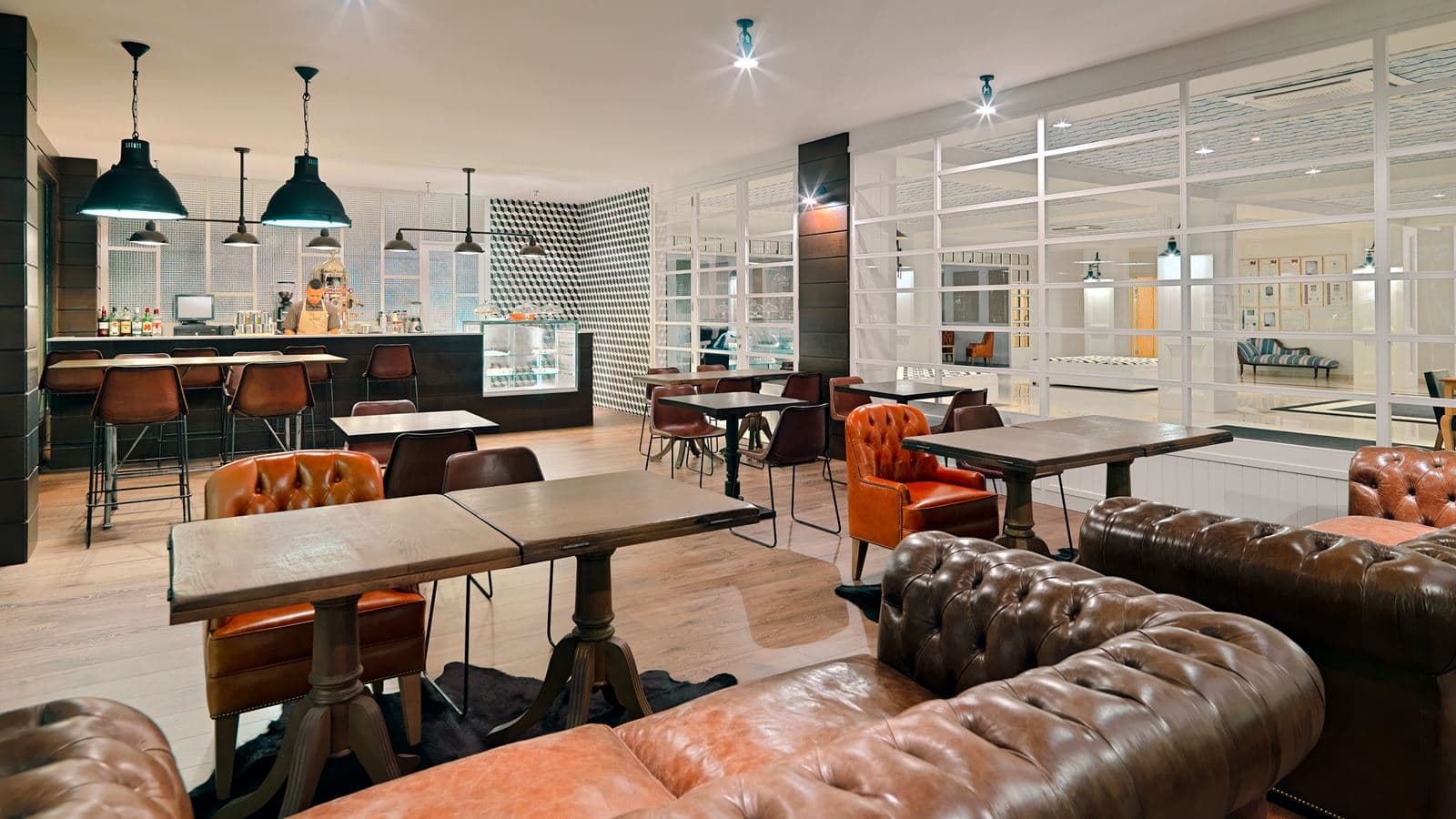 bars-main-bar