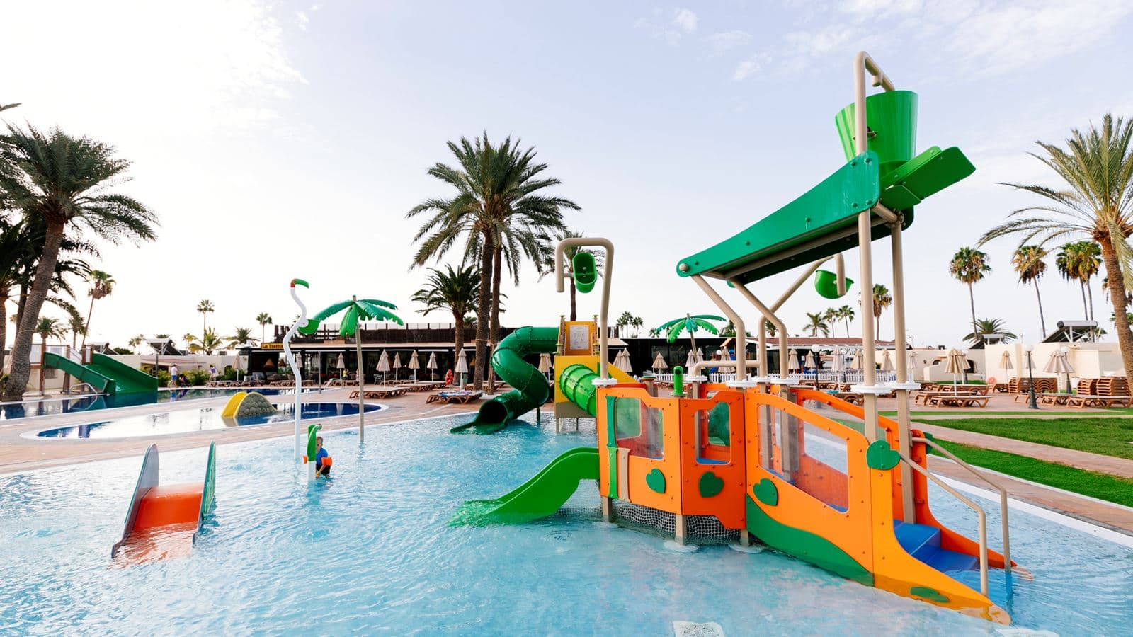 pools-outdoor-childrens-pool
