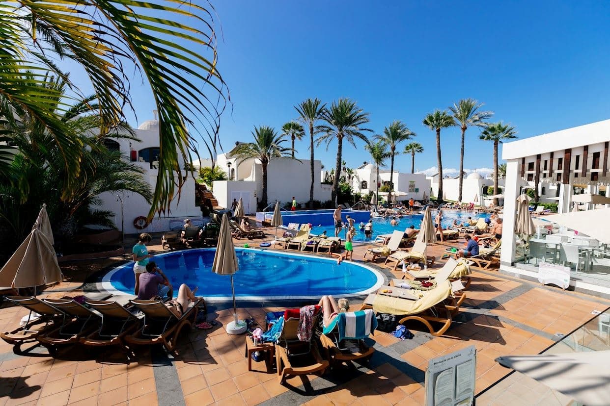 pools-outdoor-pool