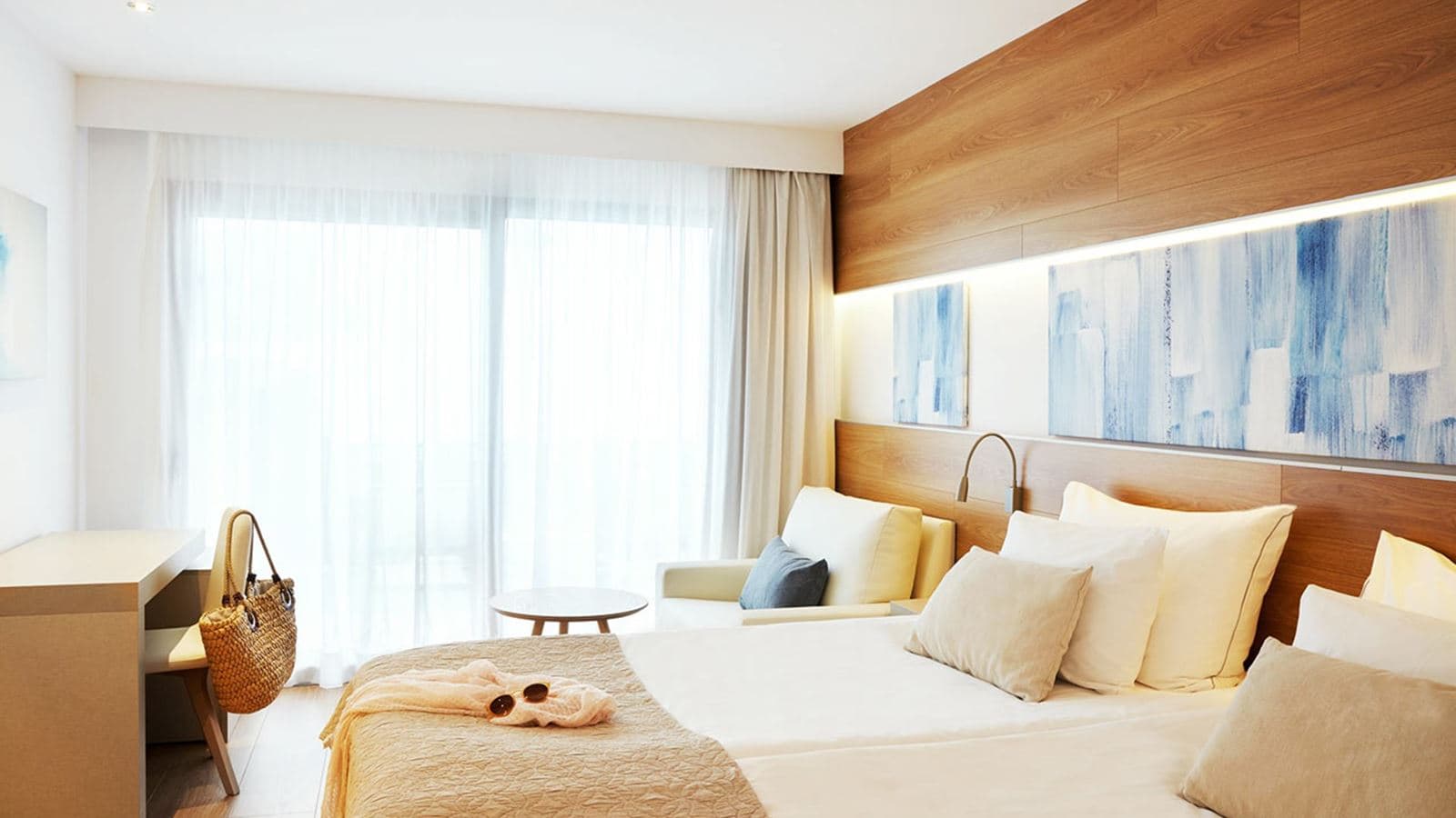 rooms-prime-swim-up
