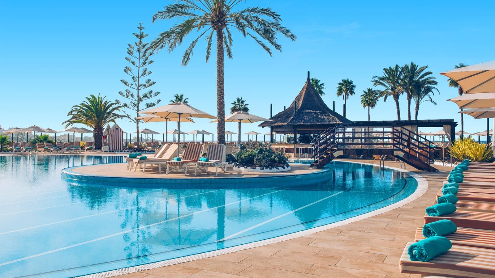 pools-outdoor-pool