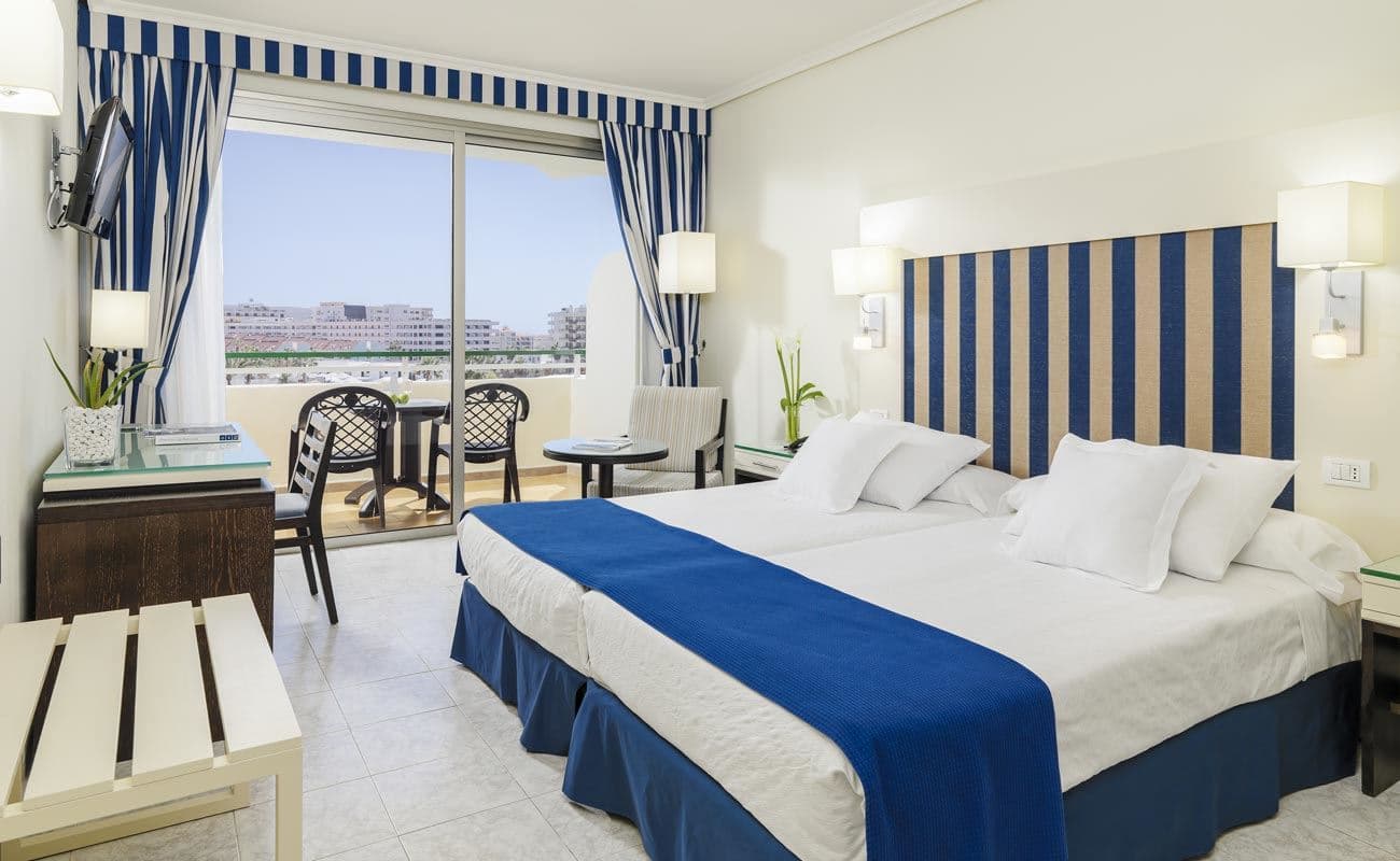 rooms-standard-room