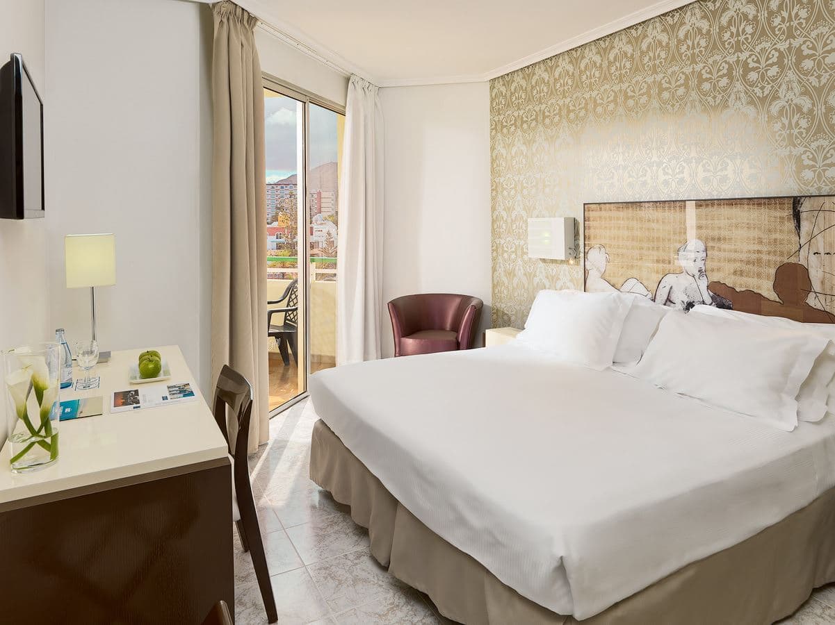 rooms-standard-room