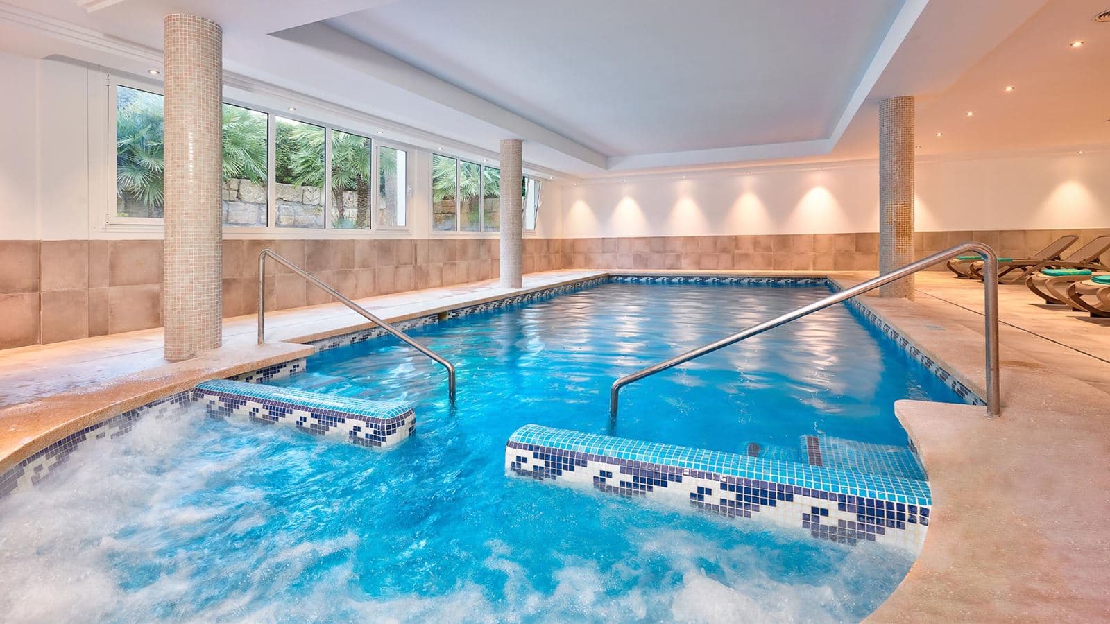 pools-indoor-pool