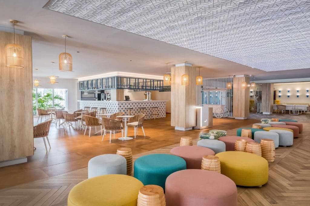 bars-lobby-bar
