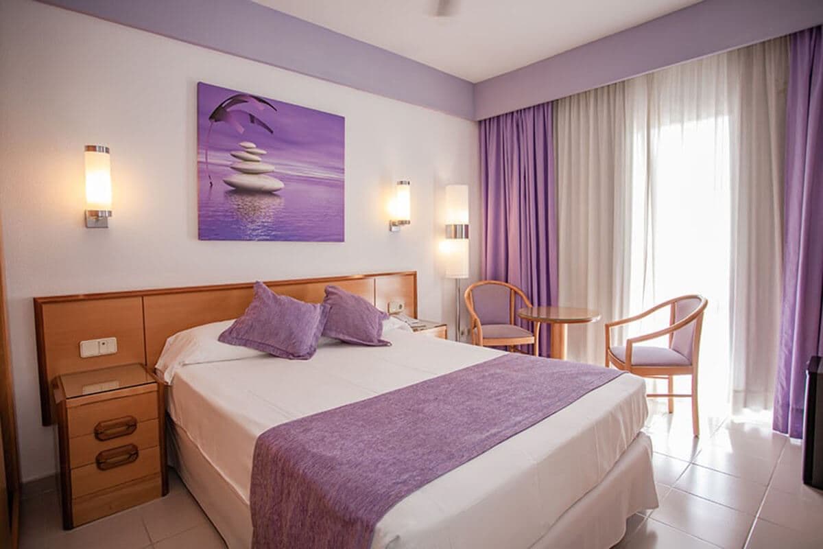 rooms-classic-double-room-balcony