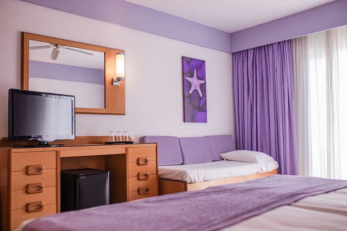 rooms-classic-triple-room-balcon