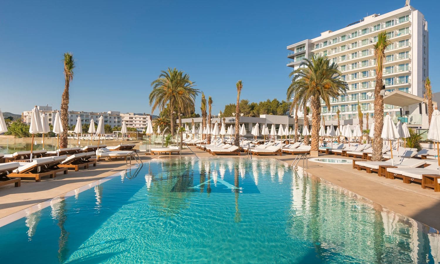 restaurants-amàre-pool