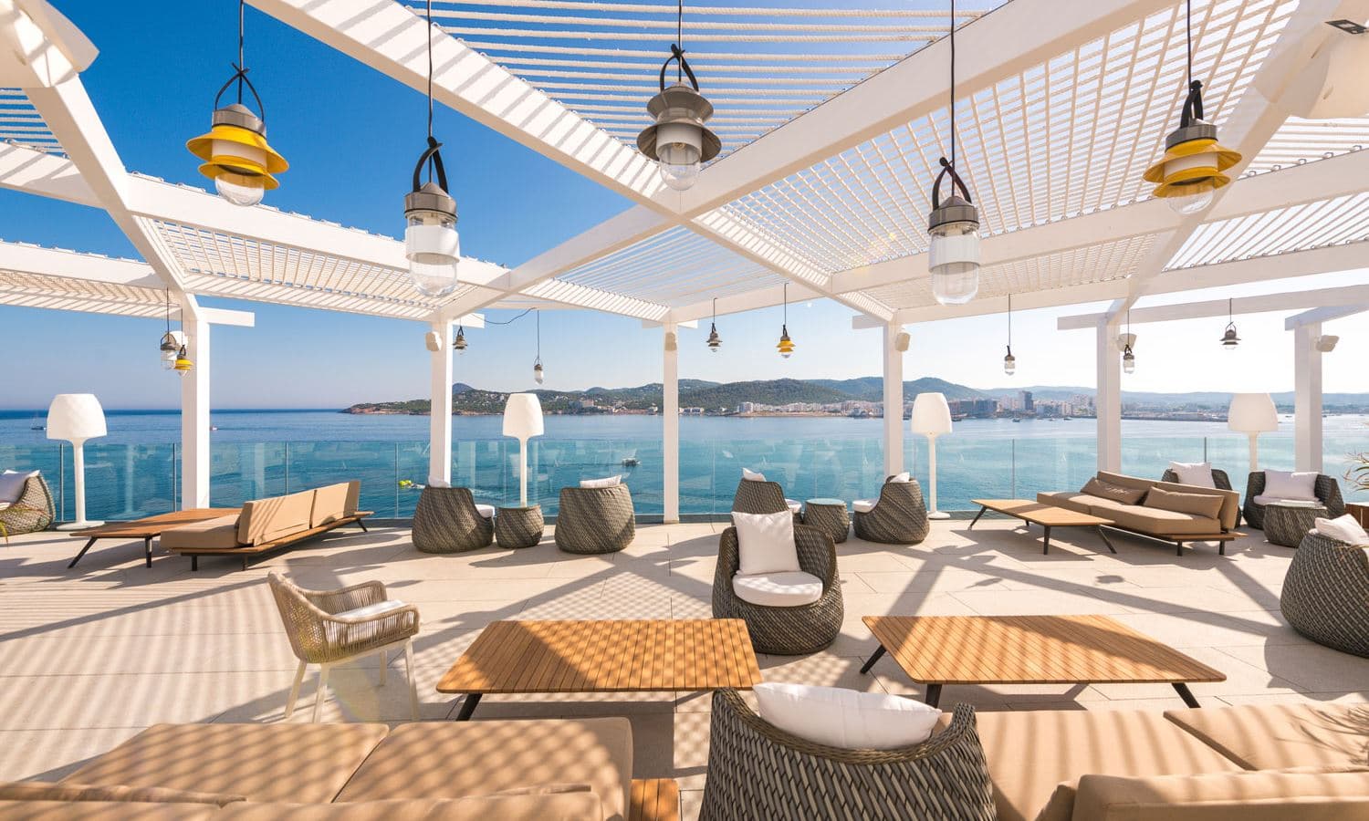 bars-belvue-rooftop-bar