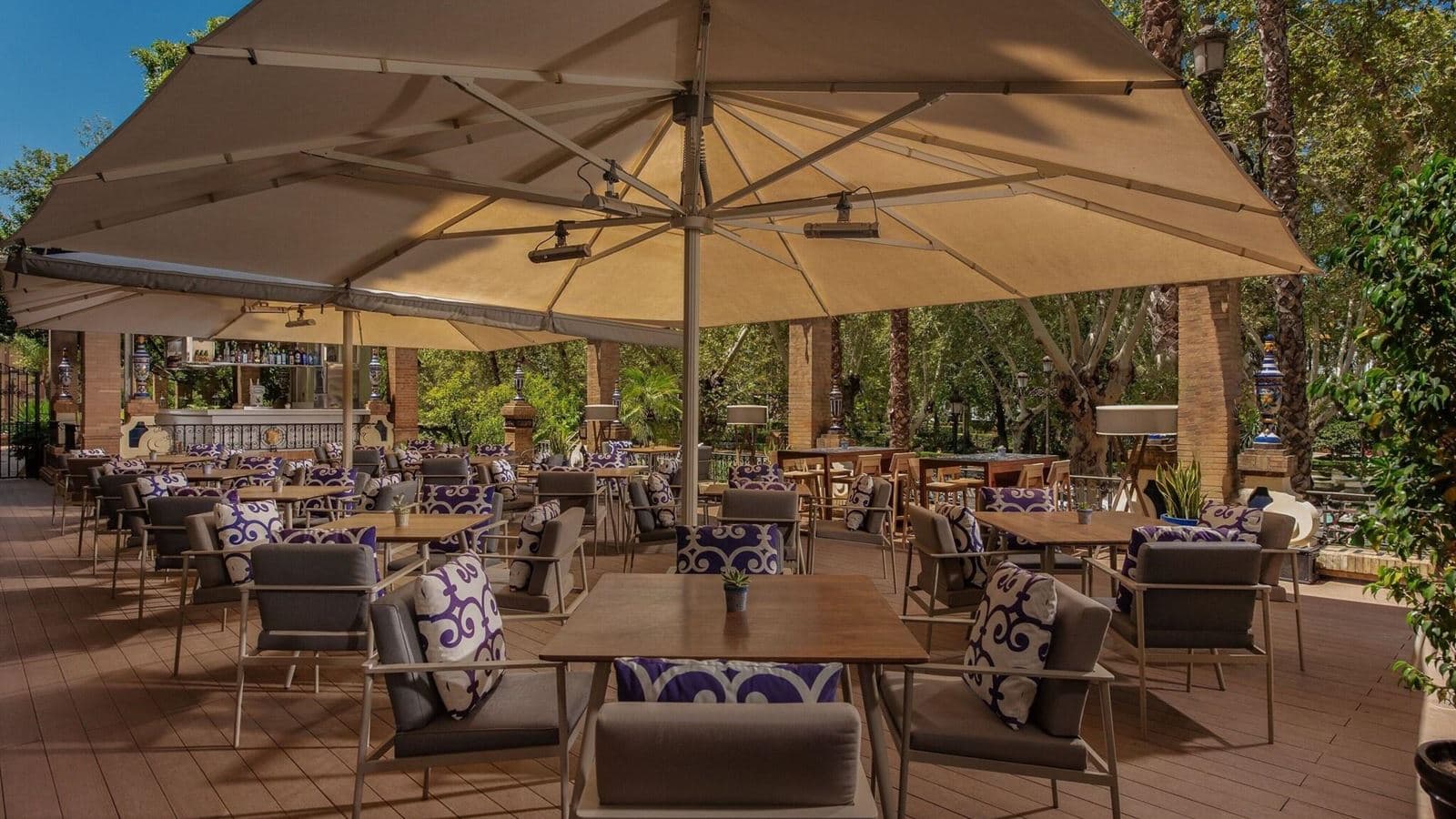 restaurants-restaurants