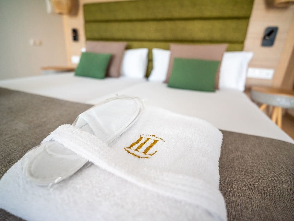rooms-junior-suite-adults-only-with-terrace